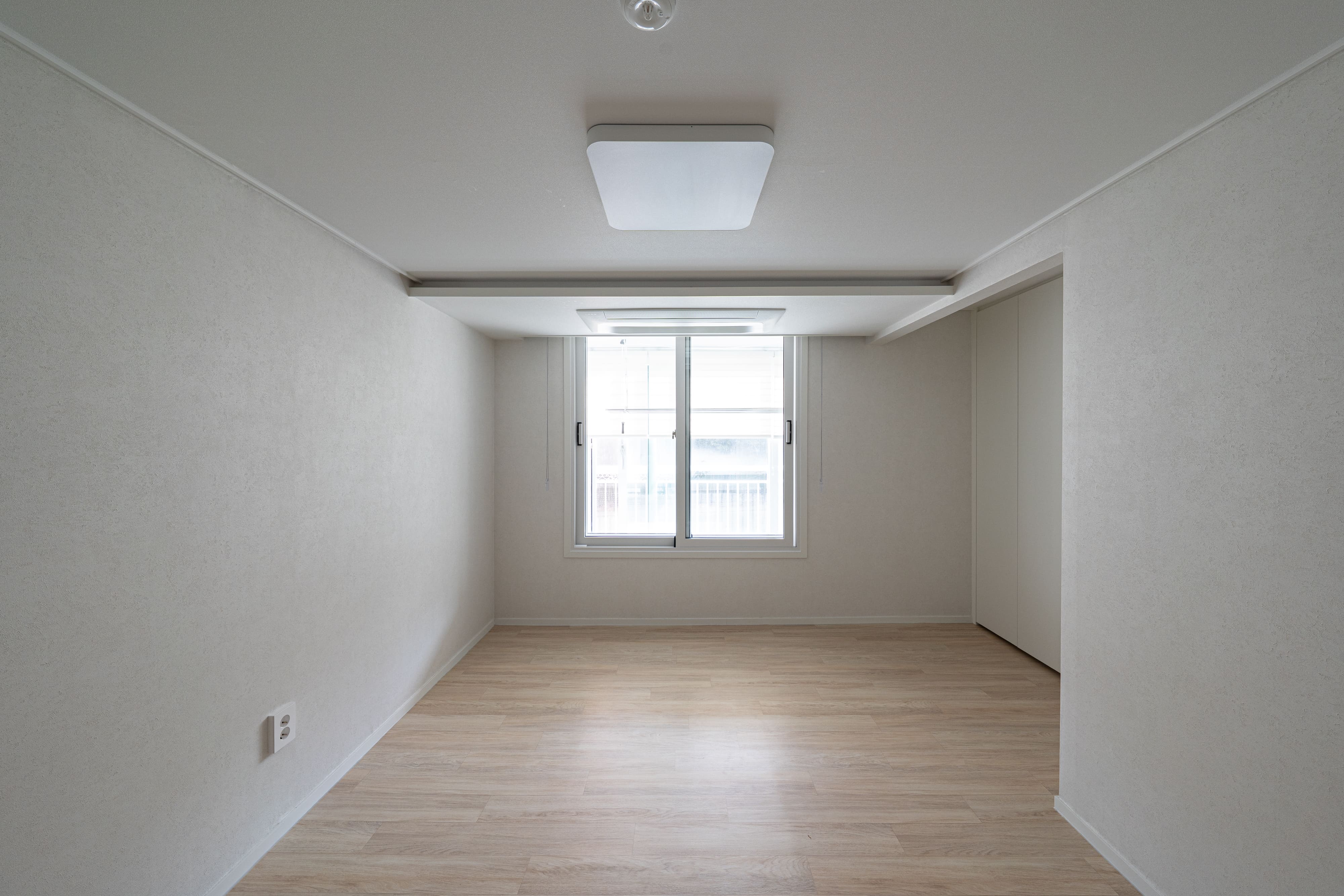 /user/d/designholic/editor/2603/5dc4421a903937ca69570e315d4136b0_1773646392_7316.jpg 이미지크게보기