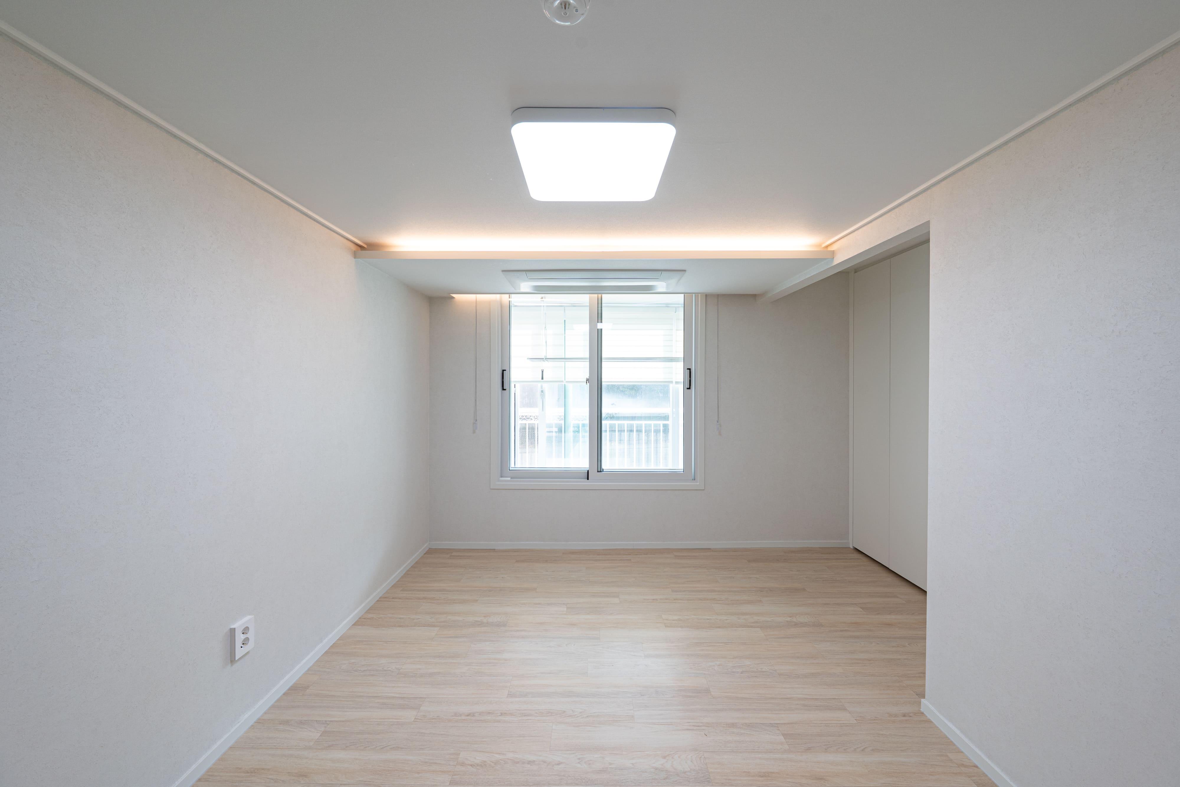 /user/d/designholic/editor/2603/5dc4421a903937ca69570e315d4136b0_1773646392_9973.jpg 이미지크게보기