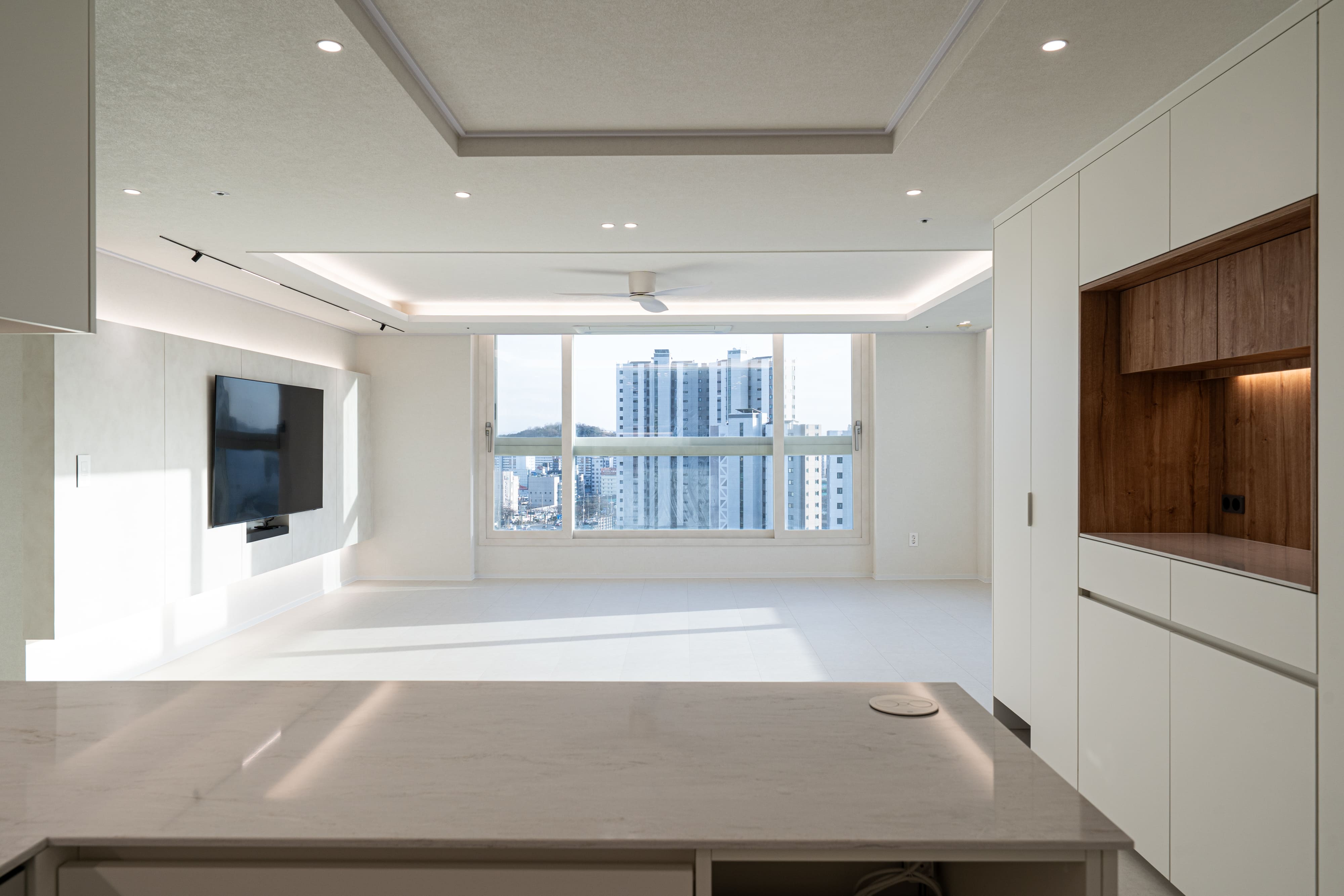 /user/d/designholic/editor/2603/6de5a8facdfc8c0369a31a52b5a096ef_1773821338_1073.jpg 이미지크게보기