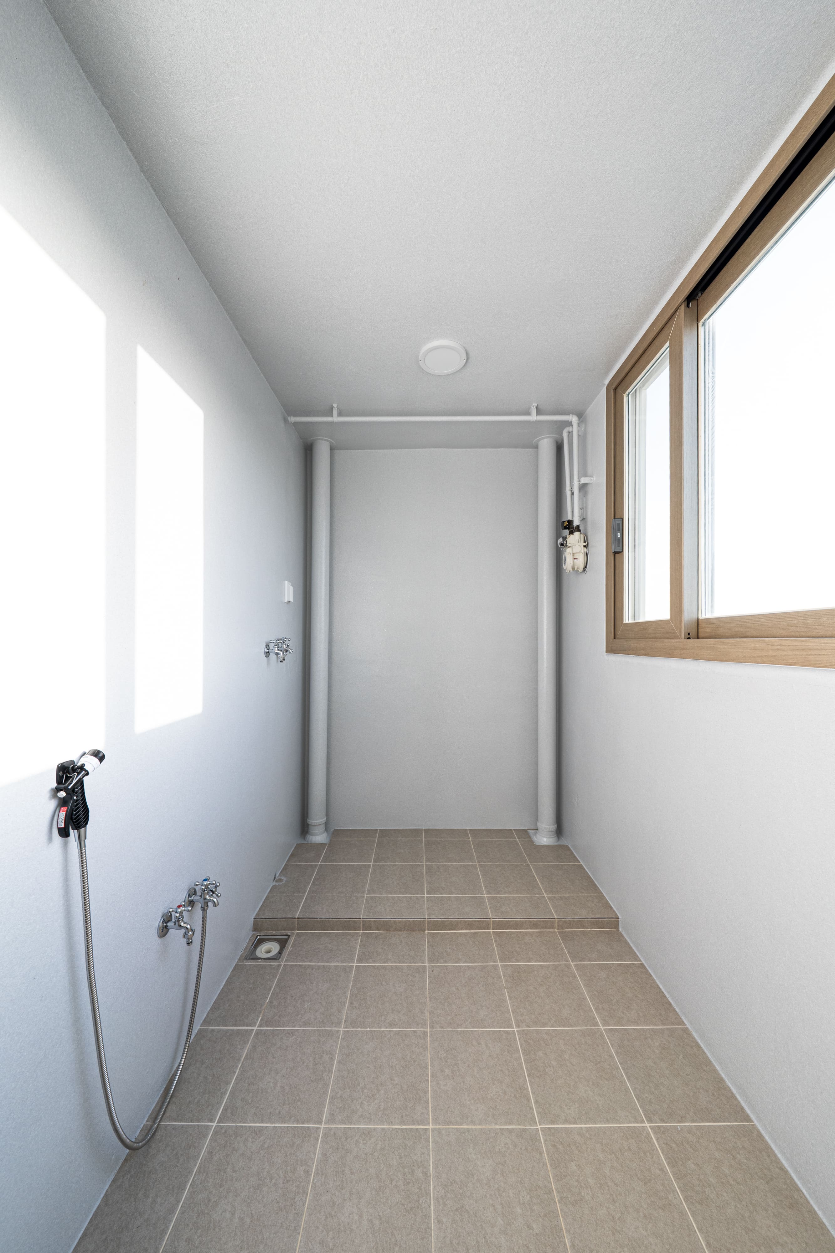 /user/d/designholic/editor/2603/6de5a8facdfc8c0369a31a52b5a096ef_1773821368_7324.jpg 이미지크게보기