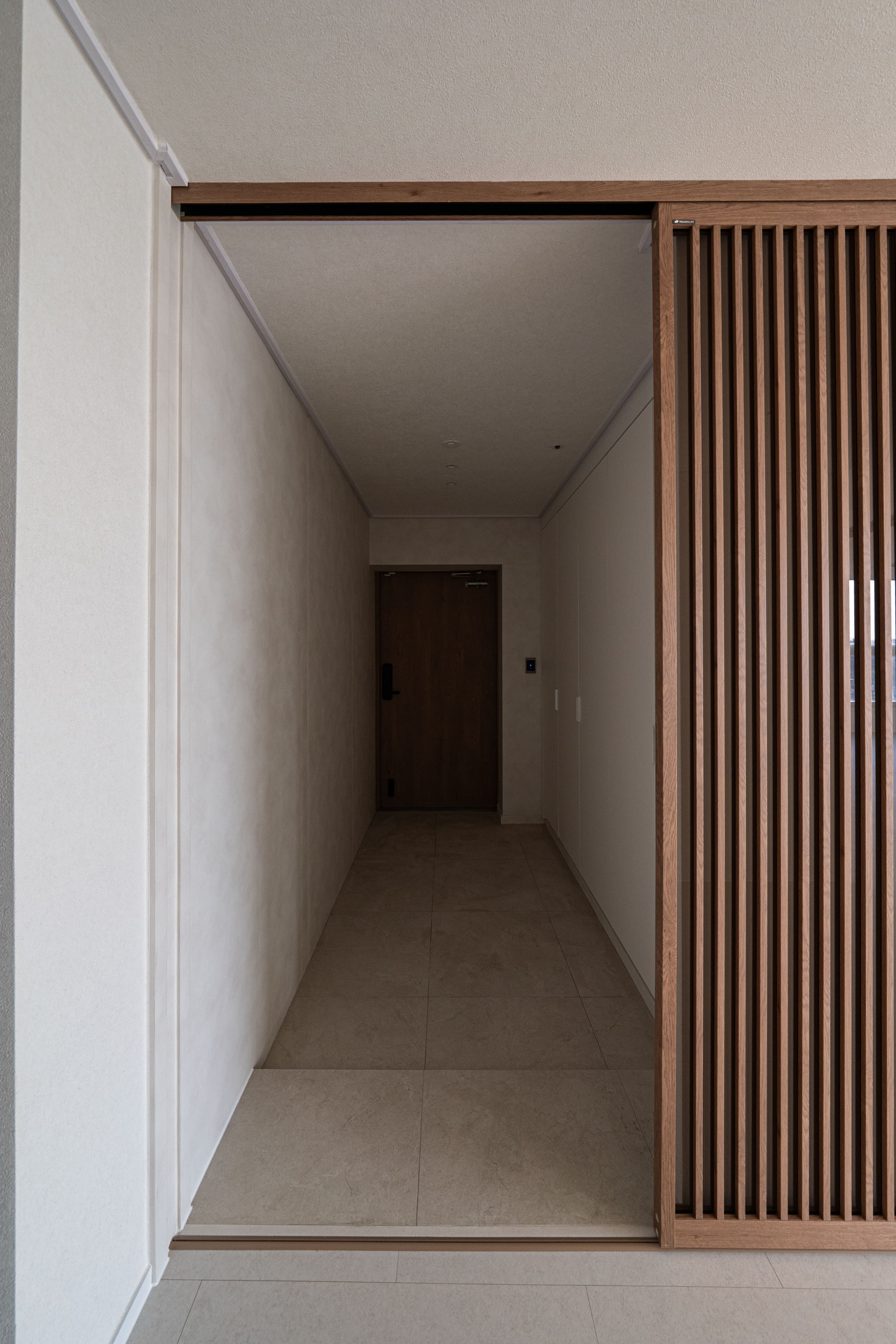 /user/d/designholic/editor/2603/6de5a8facdfc8c0369a31a52b5a096ef_1773821375_6461.jpg 이미지크게보기