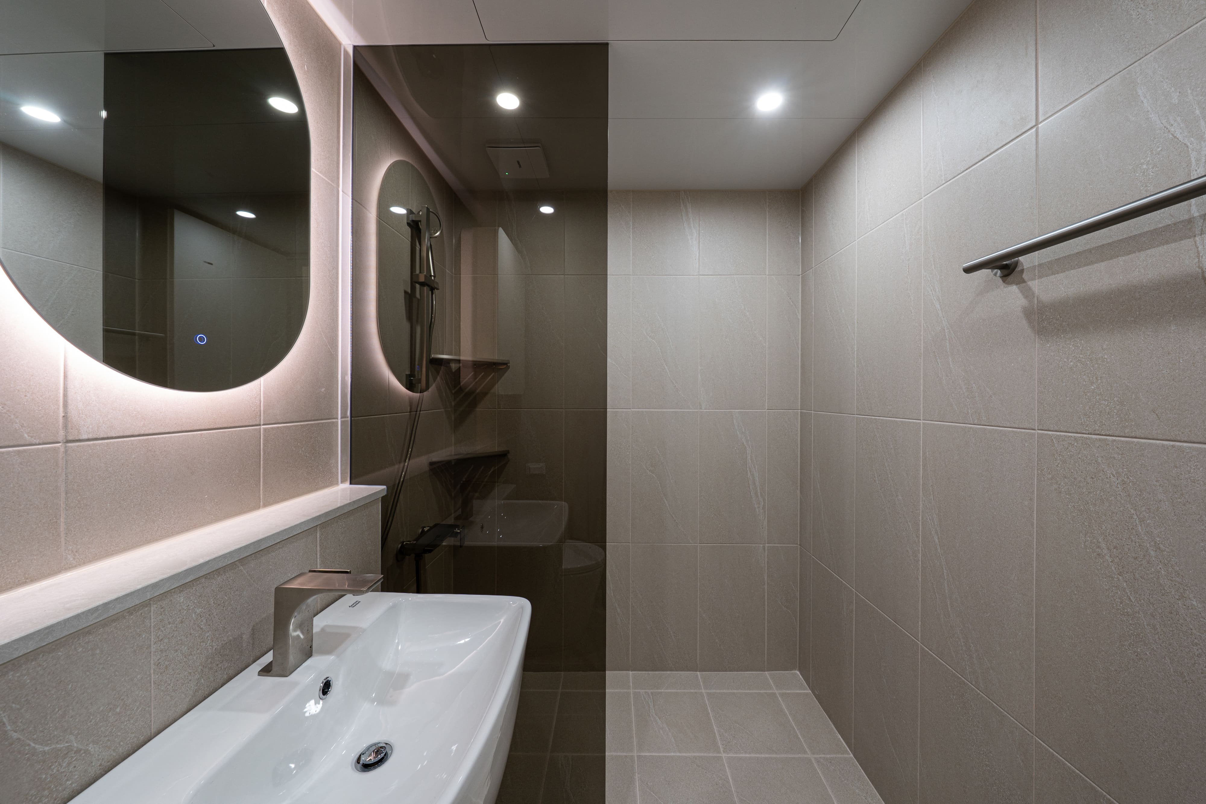 /user/d/designholic/editor/2603/6de5a8facdfc8c0369a31a52b5a096ef_1773821412_7538.jpg 이미지크게보기