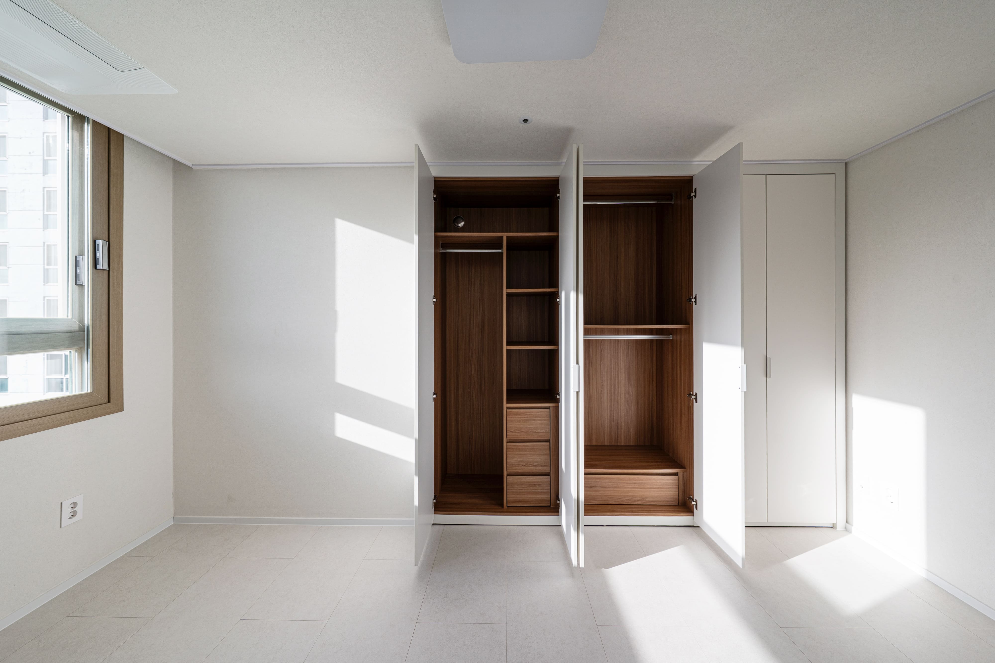 /user/d/designholic/editor/2603/6de5a8facdfc8c0369a31a52b5a096ef_1773821416_9427.jpg 이미지크게보기