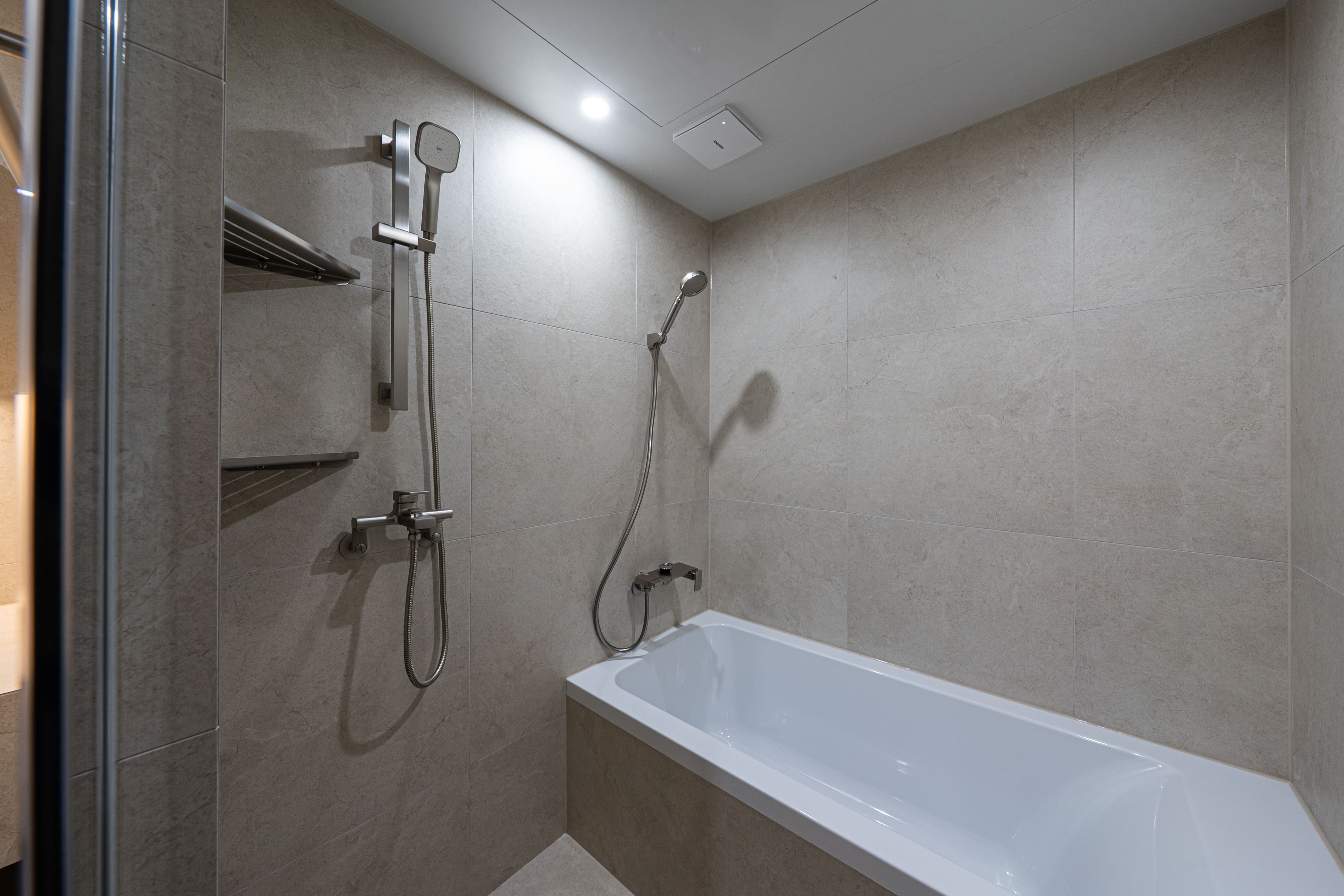 /user/d/designholic/editor/2603/6de5a8facdfc8c0369a31a52b5a096ef_1773821685_211.jpg 이미지크게보기